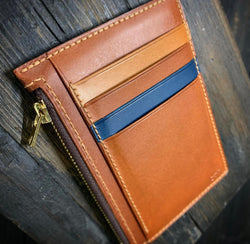 Ramping Leather Crafts - Zip cardholder